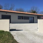 Portail coulissant ouvert à Voulgezac